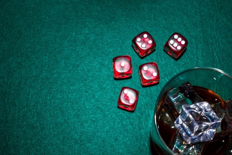 Step-by-step visual guide to installing link yoktogel on Android, showing download and permission screens